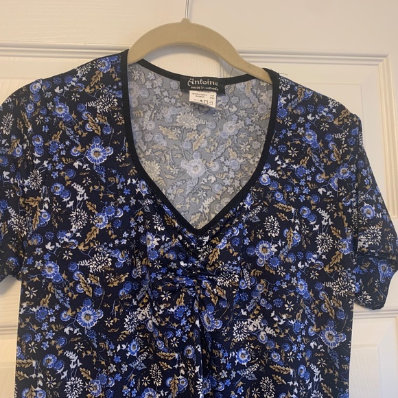 Dress - Picture 2 of 3